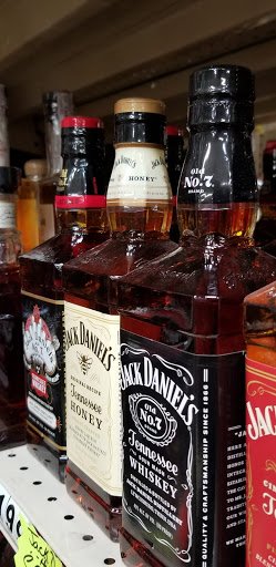 Liquor Store «DISCOUNT MARKET LIQUOR», reviews and photos, 106 N Sunrise Ave, Roseville, CA 95661, USA