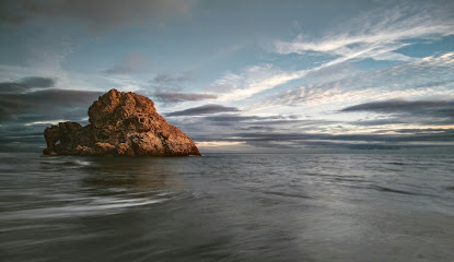 Descubre las playas poco profundas de M&aacute;laga: &iexcl;el para&iacute;so de aguas tranquilas!