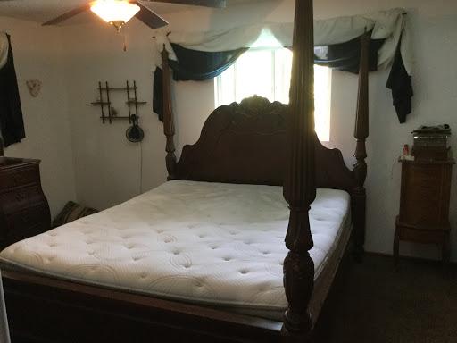 Consignment Shop «Upscale Consignment Furniture», reviews and photos, 3236 Auburn Blvd, Sacramento, CA 95821, USA