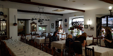 restaurante Casa Cordón - C. Cordón, 2, 09110 Castrojeriz, Burgos, Spain
