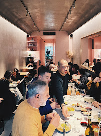 Atmosphère du Restaurant de cuisine fusion asiatique REYNA à Paris - n°4