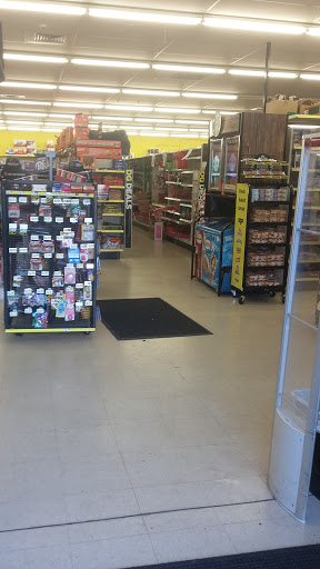 Home Goods Store «Dollar General», reviews and photos, 2150 Solano Way, Concord, CA 94520, USA