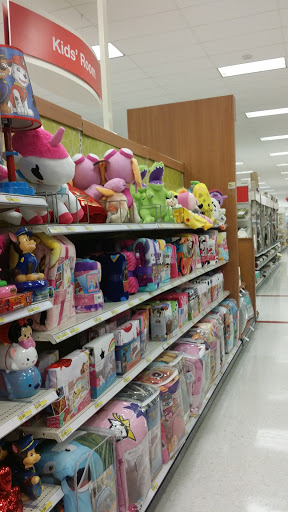 Department Store «Target», reviews and photos, 18855 N Market Pl Dr, Aurora, OH 44202, USA