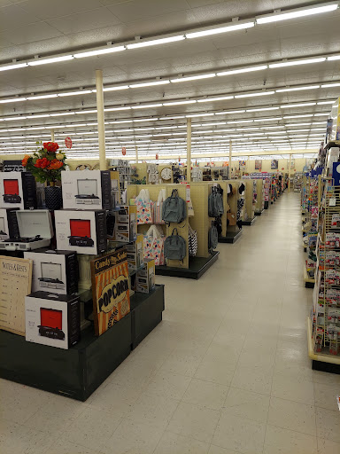 Craft Store «Hobby Lobby», reviews and photos, 910 Great E Plaza, Niles, OH 44446, USA