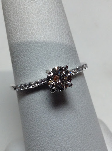 Jeweler «La Jolla Fine Jewelry», reviews and photos, 111 S Main St, Chelsea, MI 48118, USA