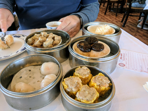 Shopping Mall «Canyon Place Shopping Center», reviews and photos, 3805 SW 117th Ave, Beaverton, OR 97005, USA