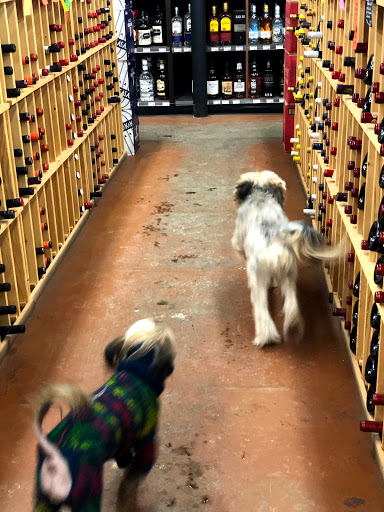 Liquor Store «Elevated Beer Wine & Spirits», reviews and photos, 4135 Hiawatha Ave, Minneapolis, MN 55406, USA