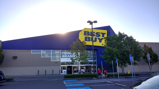Electronics Store «Best Buy», reviews and photos, 3801 Center St NE, Salem, OR 97301, USA