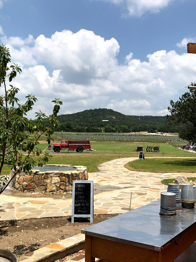 Winery «Singing Water Vineyards», reviews and photos, 316 Mill Dam Rd, Comfort, TX 78013, USA