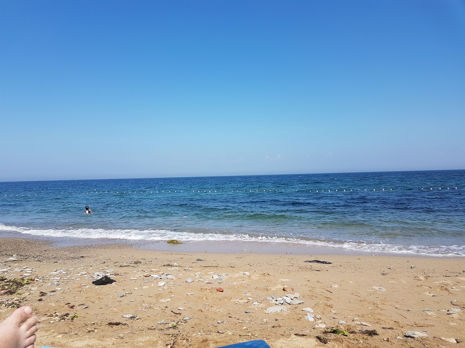 Photo de Deniz Yildizi beach avec plusieurs baies longues