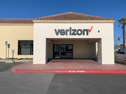Cell Phone Store «Verizon», reviews and photos, 1051 S Green Valley Rd, Watsonville, CA 95076, USA