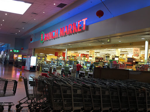 Shopping Mall «Great Wall Shopping Mall», reviews and photos, 18230 E Valley Hwy, Kent, WA 98032, USA