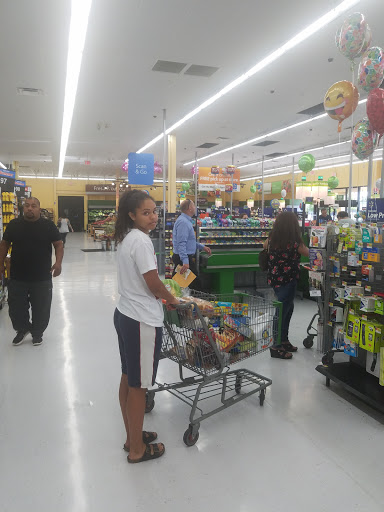 Supermarket «Walmart Neighborhood Market», reviews and photos, 255 Lincoln Blvd, Lincoln, CA 95648, USA