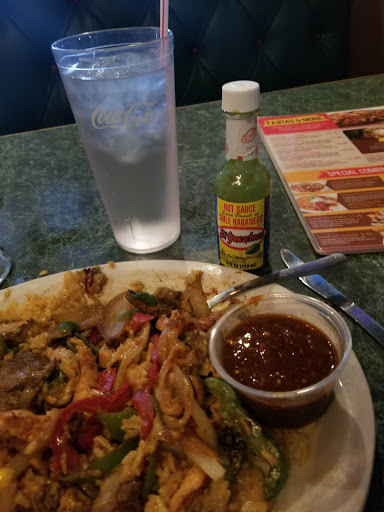 Shopping Mall «Braelinn Village Shopping Center», reviews and photos, 548 Crosstown Drive, Peachtree City, GA 30269, USA