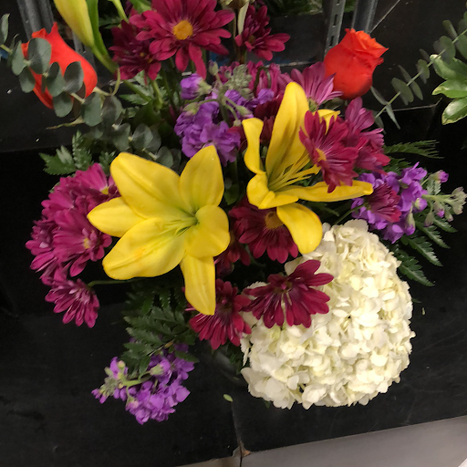 Florist «Fairview Flower Shop», reviews and photos, 1026 Sycamore Dr, Decatur, GA 30030, USA