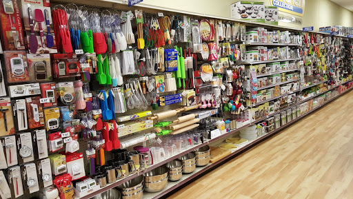 Kitchen Supply Store «Kitchen Collection», reviews and photos, 120 Tanger Dr, Williamsburg, IA 52361, USA