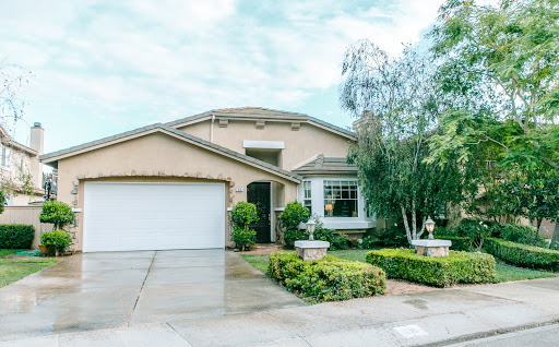 Blanca Dover REMAX Gold Coast Realtors image