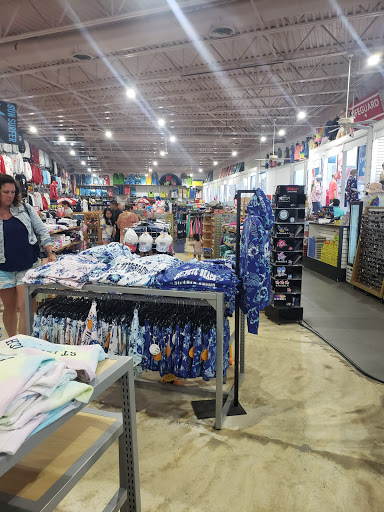 Beach Clothing Store «WINGS Beachwear - St Pete Beach #305», reviews and photos, 6705 Gulf Blvd, St Pete Beach, FL 33706, USA