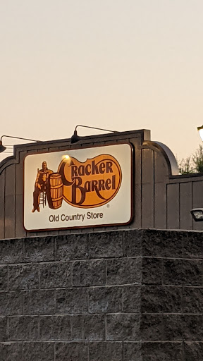 American Restaurant «Cracker Barrel Old Country Store», reviews and photos, 4700 Portsmouth Blvd, Chesapeake, VA 23321, USA