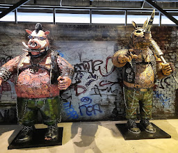 Metal art gallery Sriracha photo