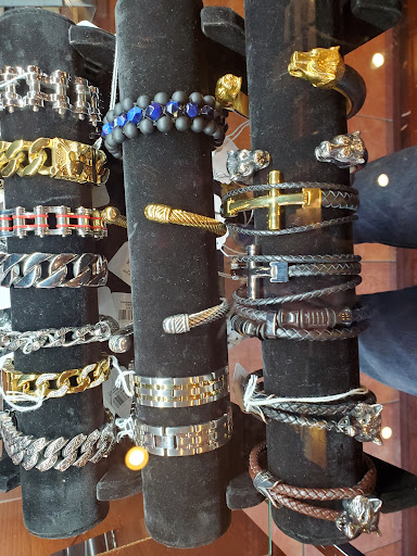 Tobacco Shop «La Casa Cigars and Lounge - Retail», reviews and photos, 1502 Randolph Street #100, Detroit, MI 48226, USA