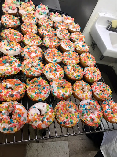 Donut Shop «Yum Yum Donuts», reviews and photos, 5454 Orangethorpe Ave, La Palma, CA 90623, USA
