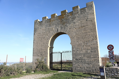 La Porte de Maguelone à Villeneuve-lès-Maguelone