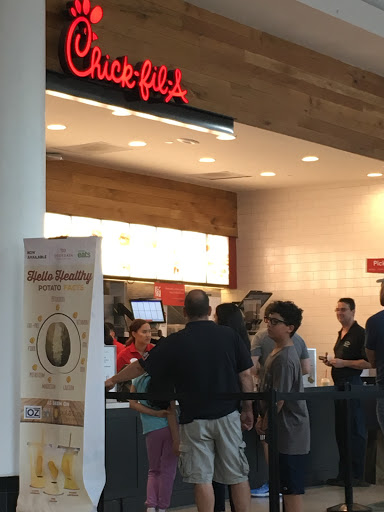 Fast Food Restaurant «Chick-fil-A», reviews and photos, 55 Parsonage Rd #434, Edison, NJ 08837, USA