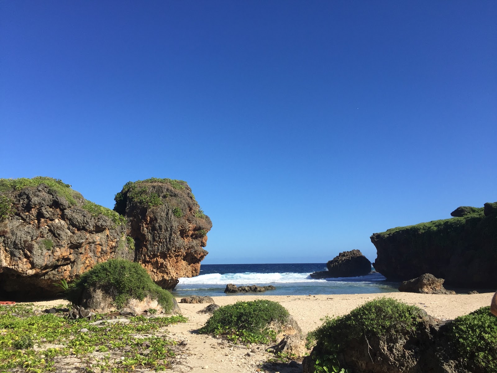 Foto von Old Man By The Sea mit kleine bucht