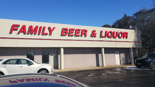 Family Beer & Liquor Store, 20200 US Rte 20 Frontage Rd, East Dubuque, IL 61025, USA, 