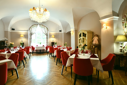 Restauracja Lala w Pałacu Brunów Brunów 27, 59-600 Brunów, Polska