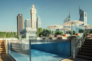 Four Seasons Hotel Dubai International Financial Centre image