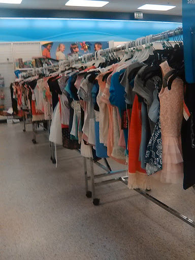 Clothing Store «Ross Dress for Less», reviews and photos, 719 Thompson Ln, Nashville, TN 37204, USA