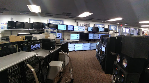Jewelry Store «American Jewelry & Loan - Detroit», reviews and photos, 20450 Greenfield Rd, Detroit, MI 48235, USA