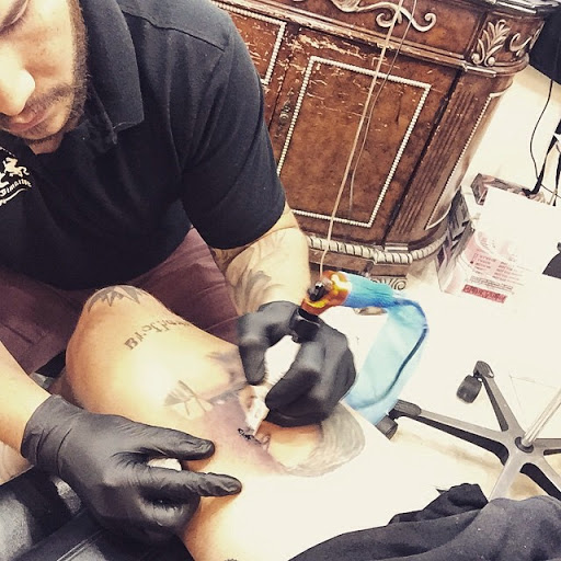 Tattoo Shop «Miami Tattoo Co.», reviews and photos, 1218 Washington Ave, Miami Beach, FL 33139, USA