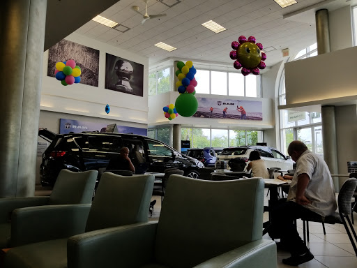 Car Dealer «Fair Oaks Chantilly Chrysler Jeep Dodge», reviews and photos, 4170 Auto Park Cir, Chantilly, VA 20151, USA