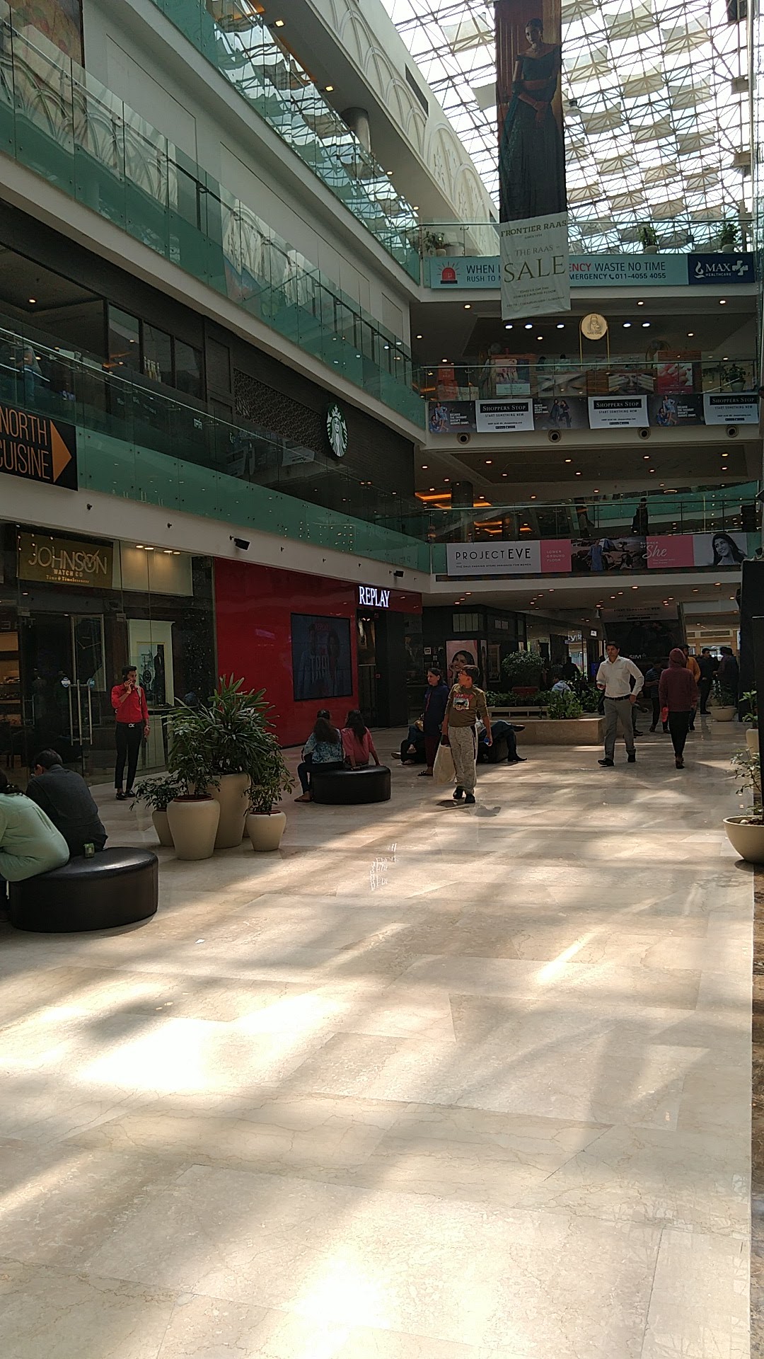 Ambiance mall