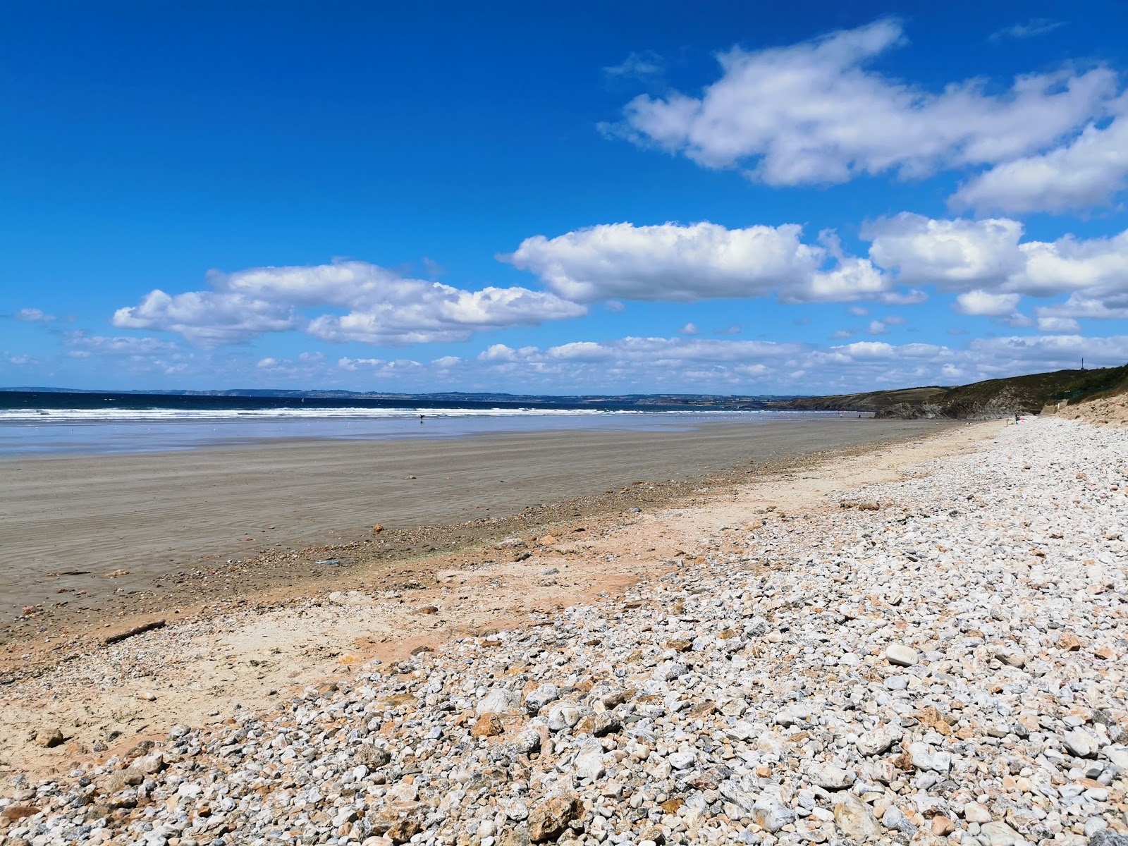 Fotografija Plage de Kervel in naselje