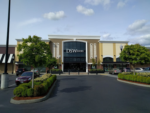 Shoe Store «DSW Designer Shoe Warehouse», reviews and photos, 17100 Southcenter Pkwy, Tukwila, WA 98188, USA