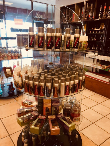 Tobacco Shop «Smoke Tokz Head Shop KC», reviews and photos, 1263 W 103rd St, Kansas City, MO 64114, USA