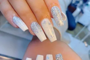 Olivia's nails image