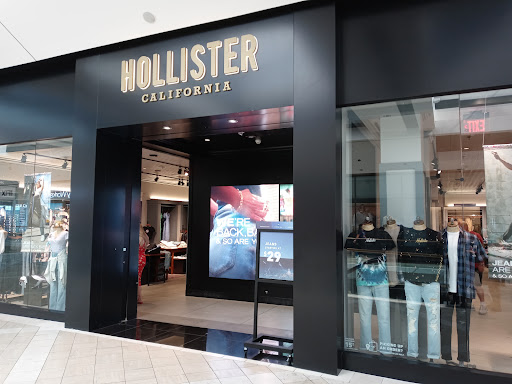 Shopping Mall «Westfield Fashion Square», reviews and photos, 14006 Riverside Dr, Sherman Oaks, CA 91423, USA