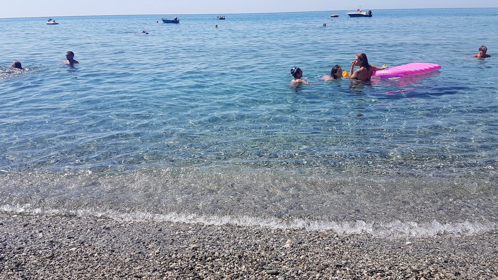 Φωτογραφία του Ultima Spiaggia με επίπεδο καθαριότητας εν μέρει καθαρό