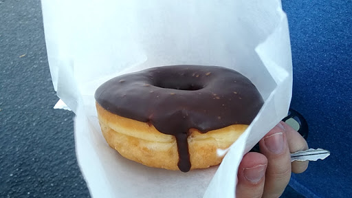Bakery «Fresno Donut House», reviews and photos, 3145 N Blackstone Ave, Fresno, CA 93703, USA