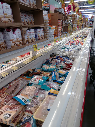 Grocery Store «Grocery Outlet Bargain Market», reviews and photos, 1203 N State St, Ukiah, CA 95482, USA