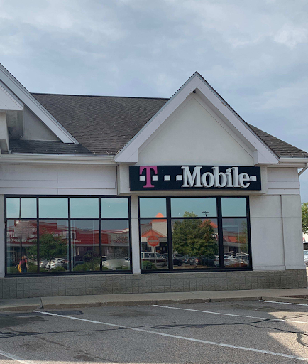 Cell Phone Store «T-Mobile», reviews and photos, 288 Hartford Ave, Bellingham, MA 02019, USA