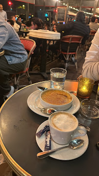 Cappuccino du Restaurant français Café des officiers à Paris - n°2