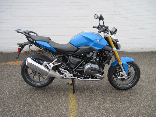 BMW Motorcycle Dealer «BMW Motorcycles of Grand Rapids», reviews and photos, 5995 Division Ave S, Grand Rapids, MI 49548, USA