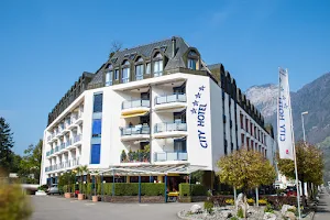 City Hotel Brunnen image