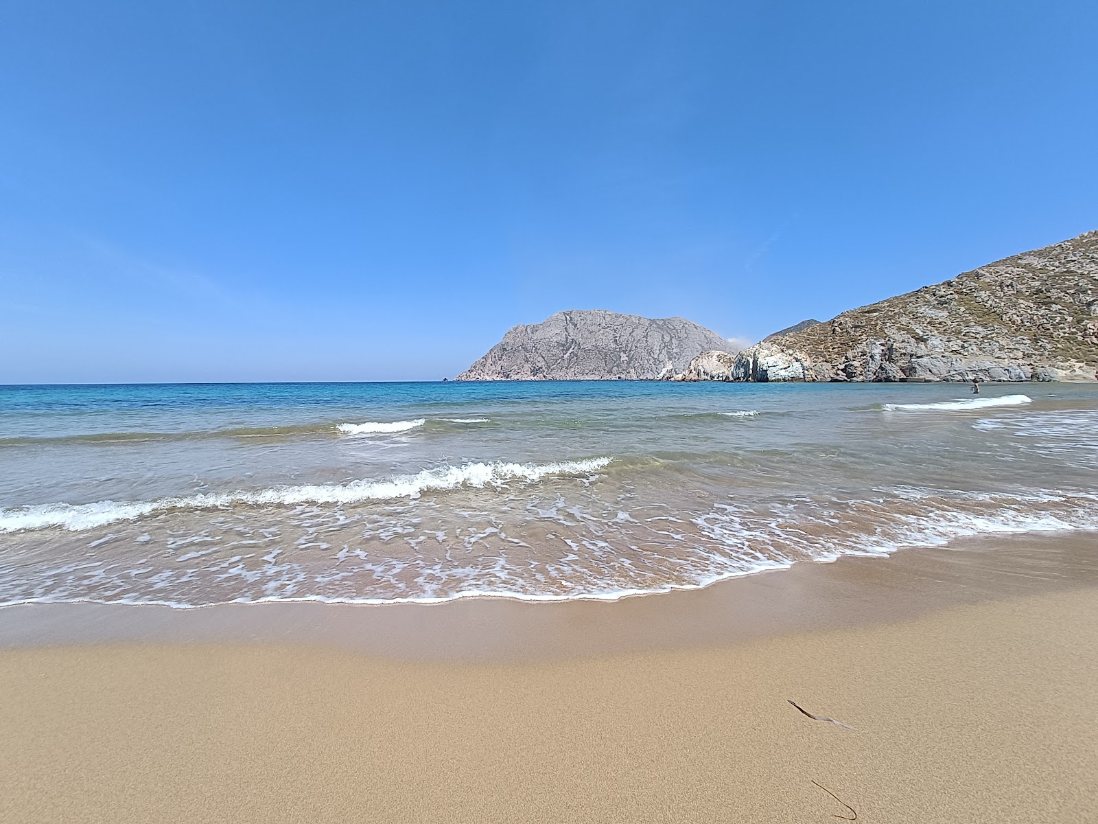 Foto di Psili Amos Beach e l'insediamento